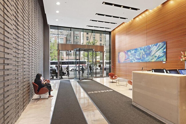 Building Photo - 350 W 42nd St