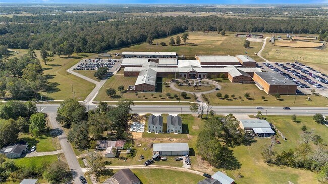 Building Photo - 3152 N Cleveland St