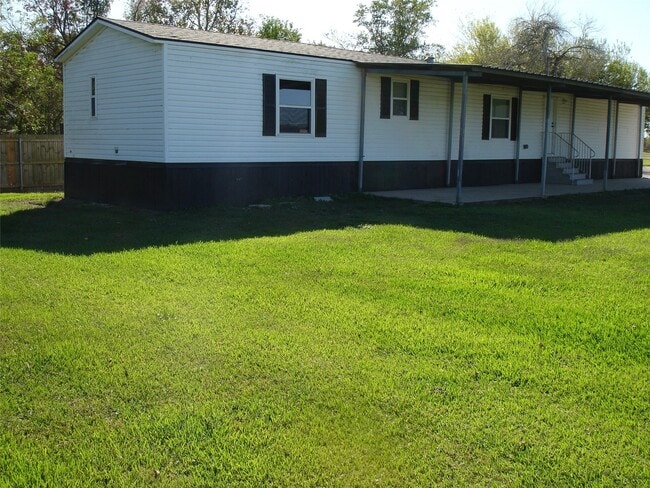 Building Photo - 4225 Wells Dr