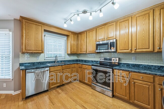 Building Photo - 9647 Whitewood Trail