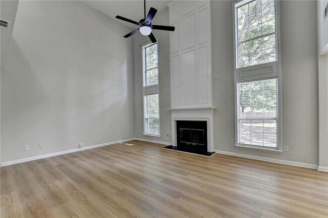 Building Photo - 340 Waddington Trail