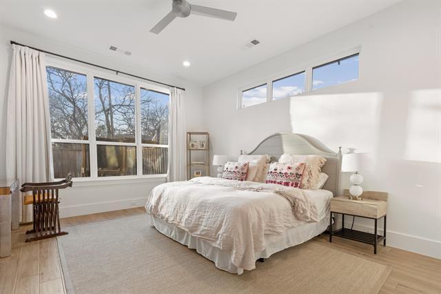 Building Photo - 9847 Mixon Dr