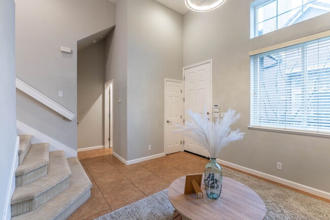 Building Photo - 1070 Tourmaline Ter