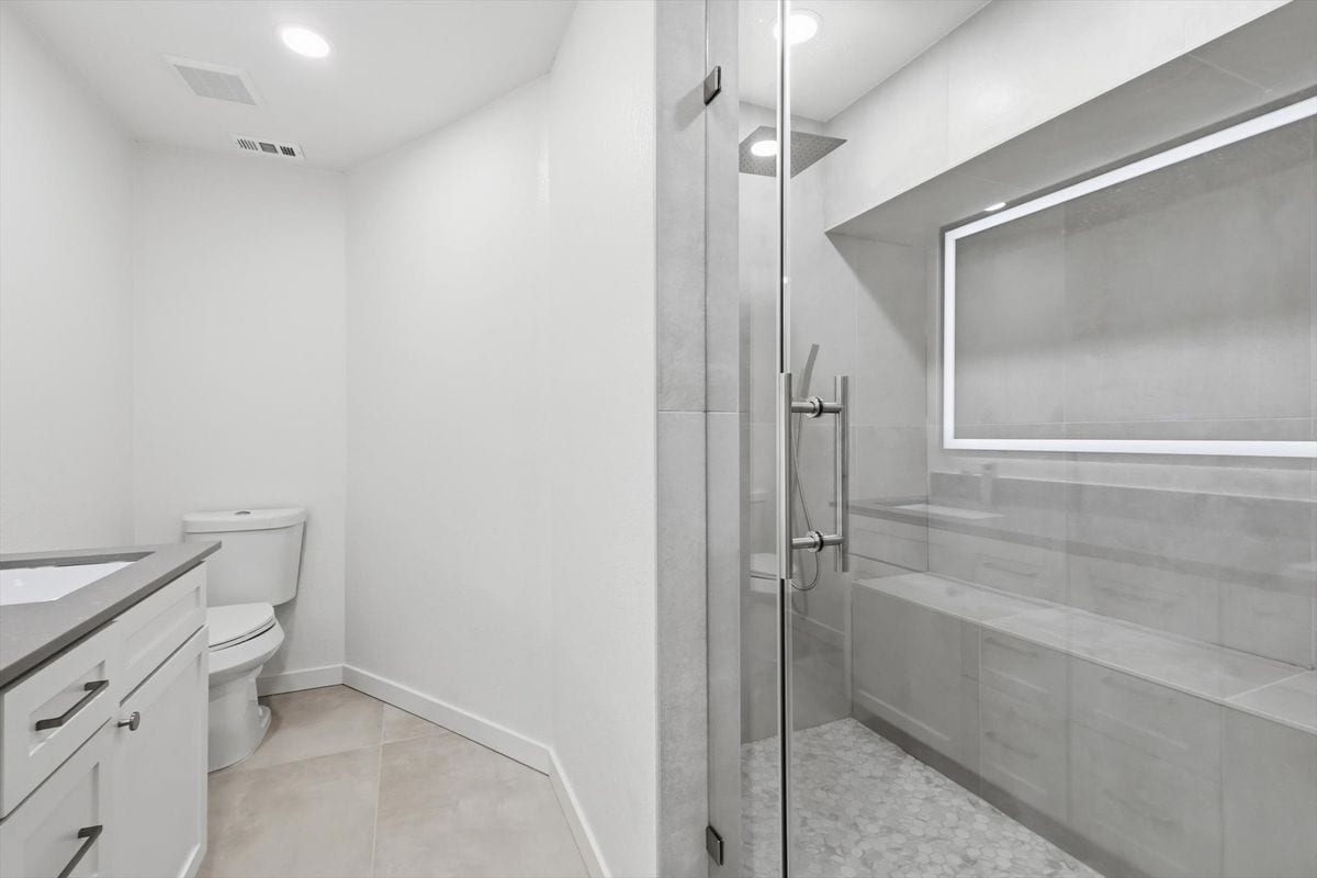 Building Photo - 4816 Amesbury Dr