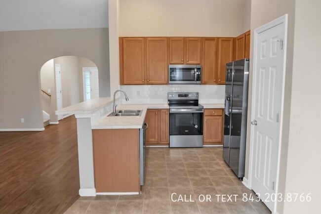 Building Photo - 2407 Storen St