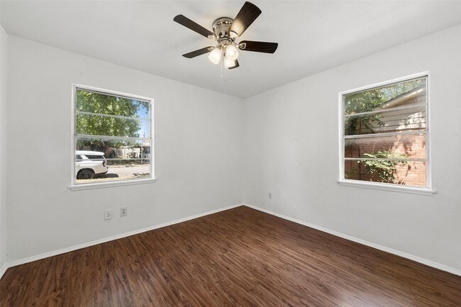 Building Photo - 3812 Acree St