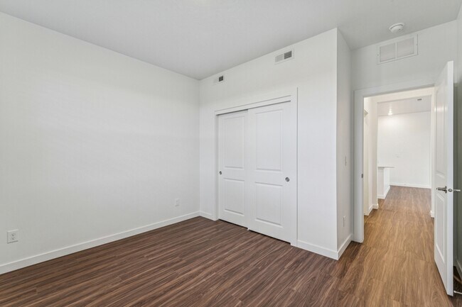 Building Photo - 8284 W Grey Alder Dr