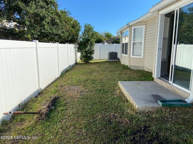 Building Photo - 408 Monet Ave