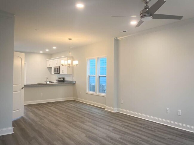 Building Photo - 793 Moen Pl