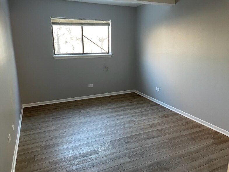 Building Photo - 2252 Abbeywood Dr