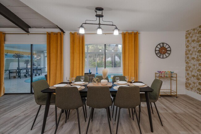 Building Photo - 1775 Harbor Rd