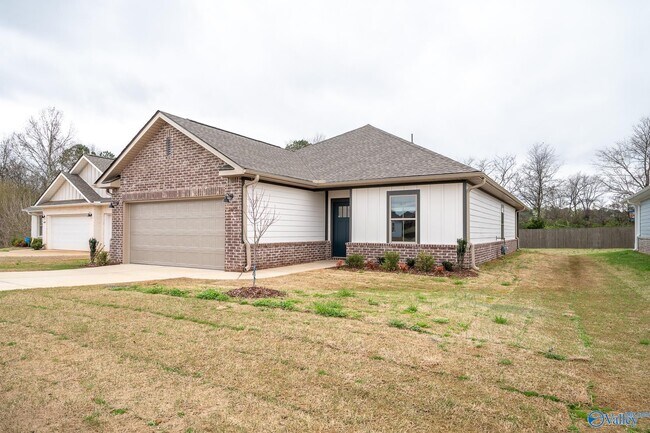 Building Photo - 14653 Mountain Strm Dr