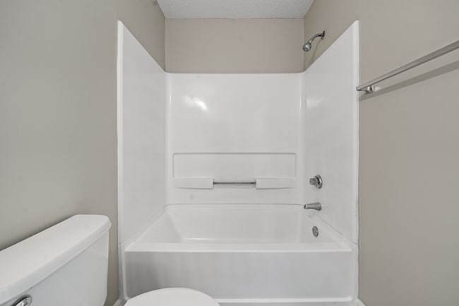 Building Photo - 2431 Hill St