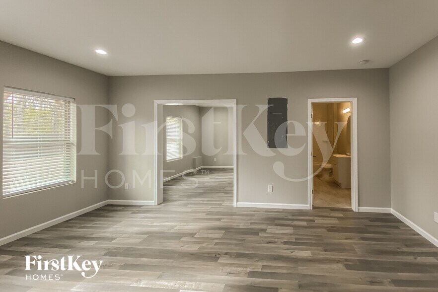 Building Photo - 10927 Buckland Ct