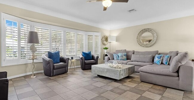 Building Photo - 4946 Glenn Pine Ln