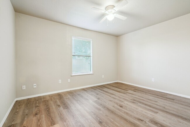 Building Photo - 12225 SW 14th St