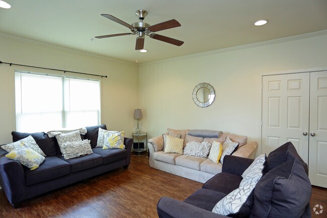 Interior Photo - Haven on Hackberry