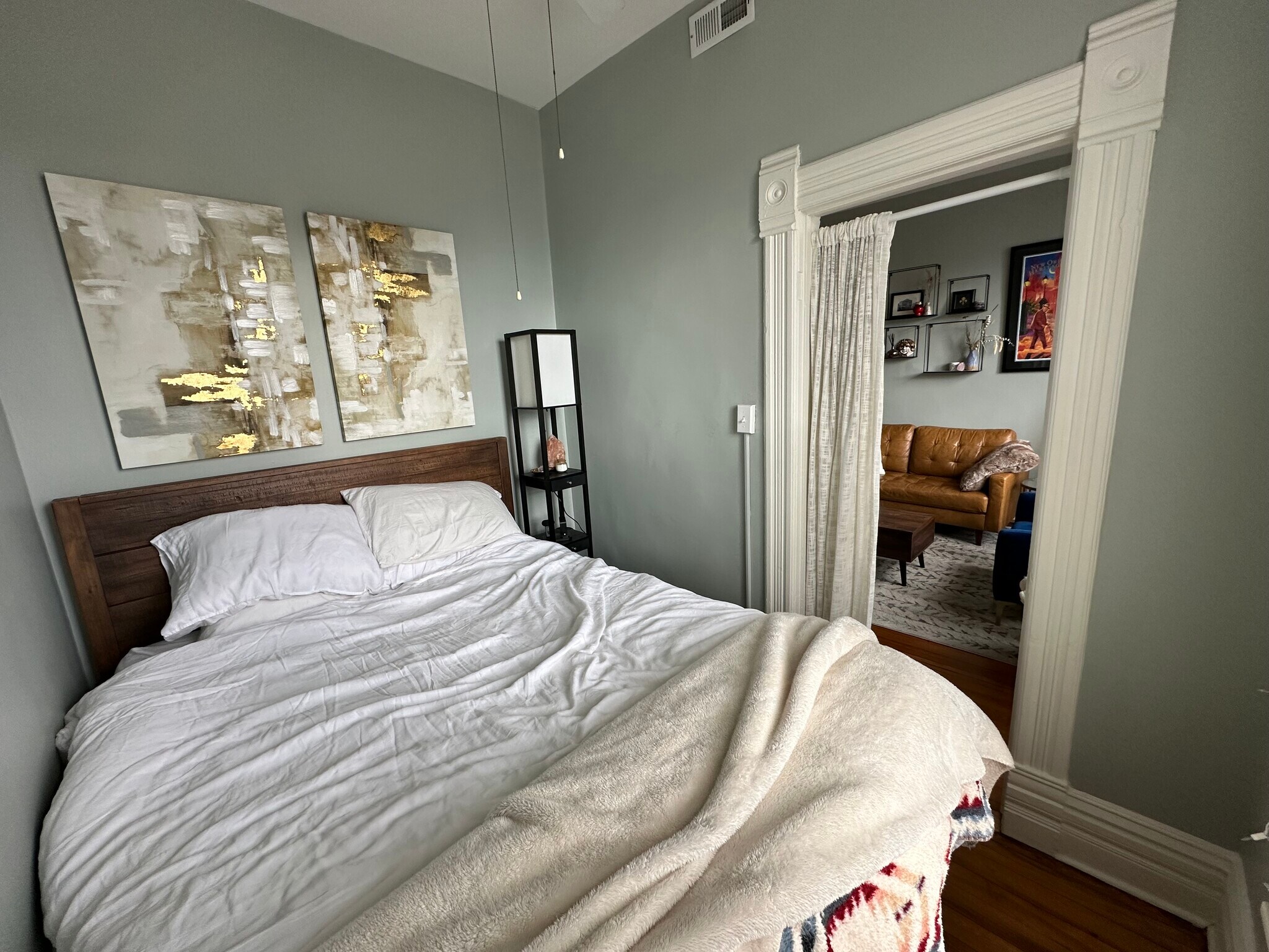 Building Photo - 2234 W Erie St