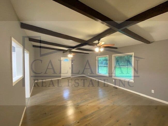 Building Photo - Park Hill Updated 4 bedroom