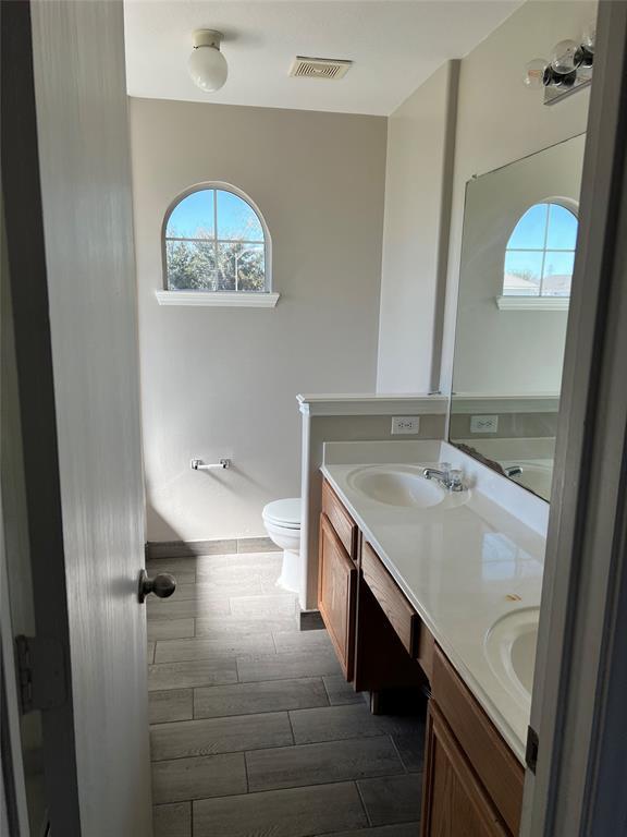 Building Photo - 12731 Sandbur Valley Way