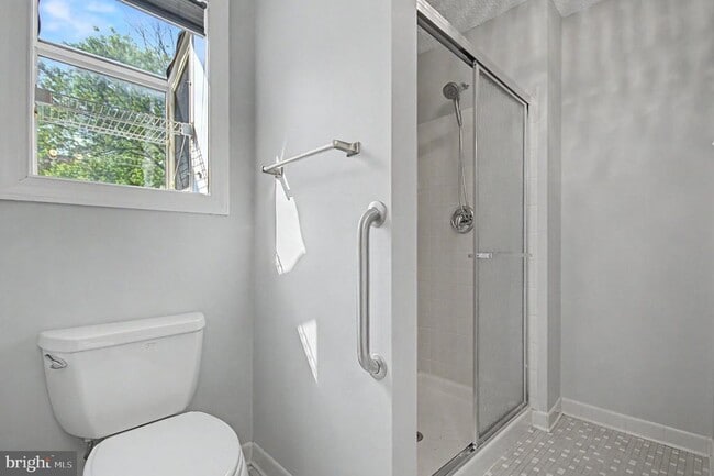 Building Photo - 2615 Point Lookout Cove