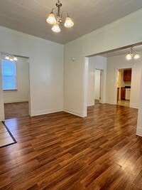 Building Photo - 503 S Logan Ave