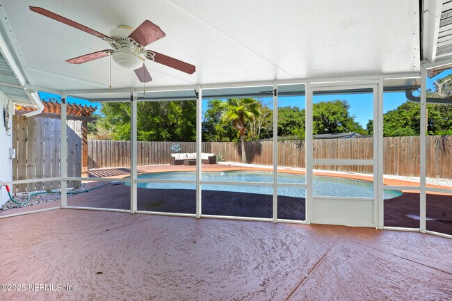 Building Photo - 14049 Broken Bow Dr N