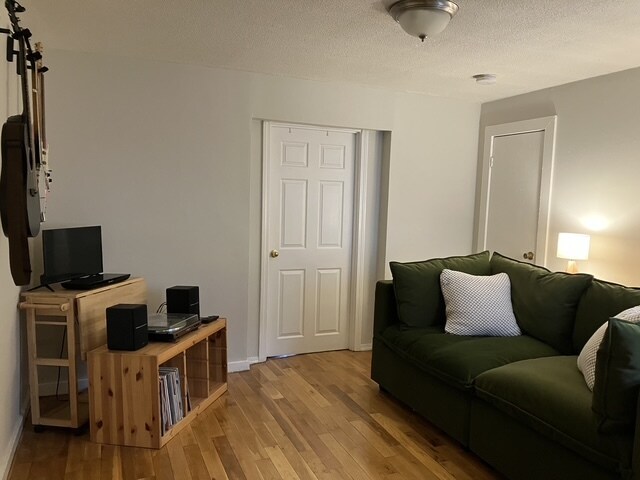 Building Photo - 249 Bennington St