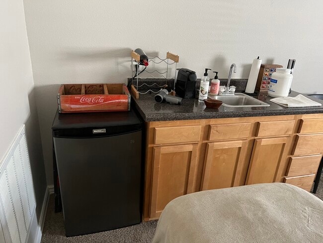 Building Photo - 1507 NE Benjamin Greens