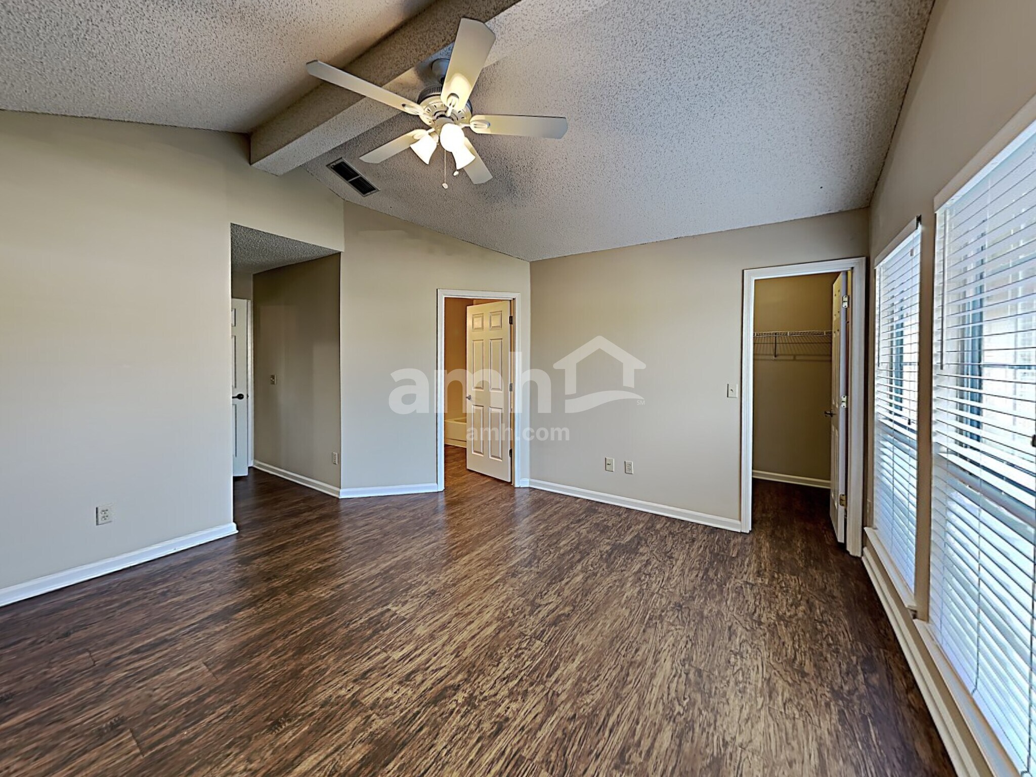 Building Photo - 4637 Blue Stream Ln S
