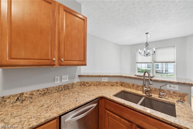 Building Photo - 2672 Wyndgate Ct