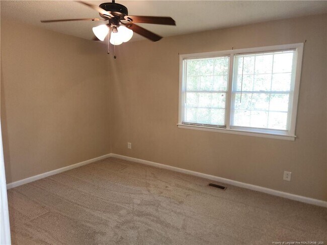 Building Photo - 6427 Kincross Ave