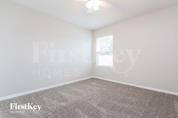 Building Photo - 3643 Ryegrass St