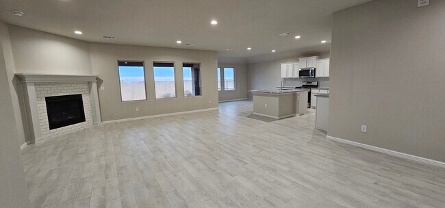 Building Photo - 8418 E County Road 115