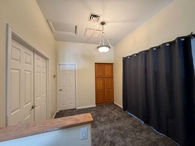 Building Photo - Stunning 4 bedroom custom home Mesa
