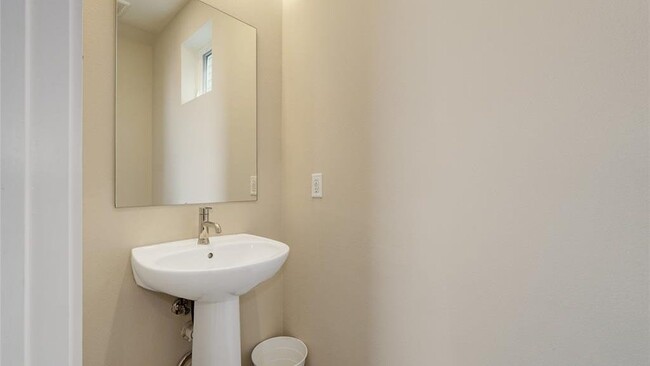 Building Photo - 3108 Aldwyche Dr