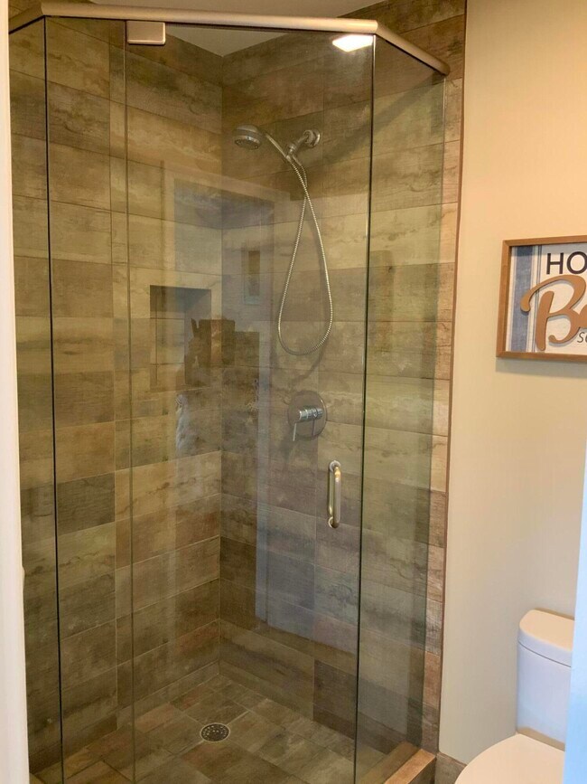 Building Photo - 1121 Cactus Terrace