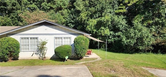 Building Photo - 205 Glenview Terrace