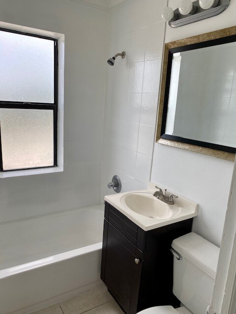 Building Photo - 630 Brevard Ave