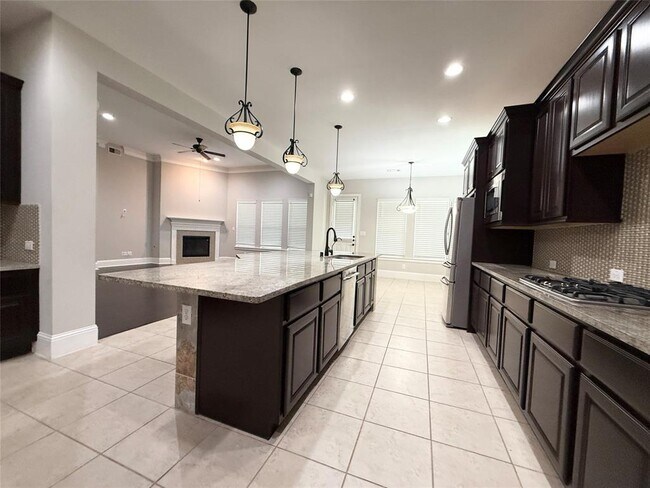 Building Photo - 5711 Stern Springs Ln