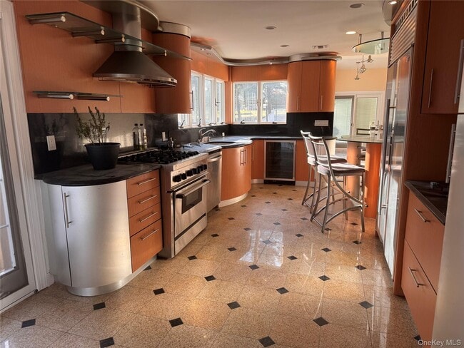 Building Photo - 201 Red Hill Rd