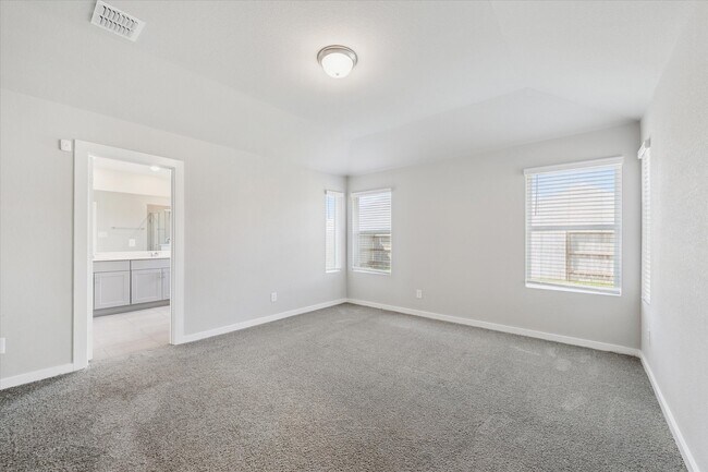 Building Photo - 1510 King Rnch Rd