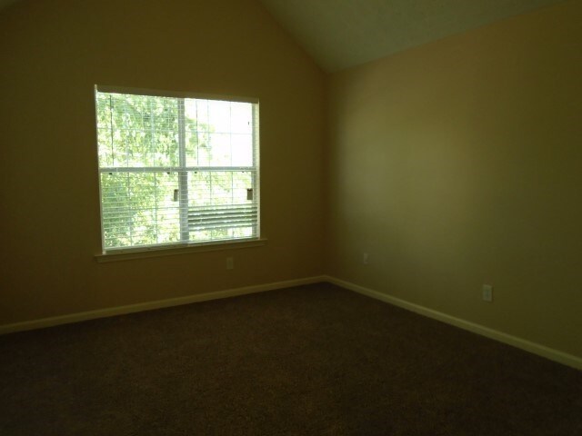Building Photo - 705 Compton Ln