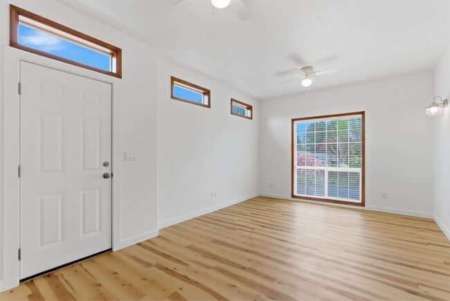 Building Photo - 13172 SW Chimney Ridge St