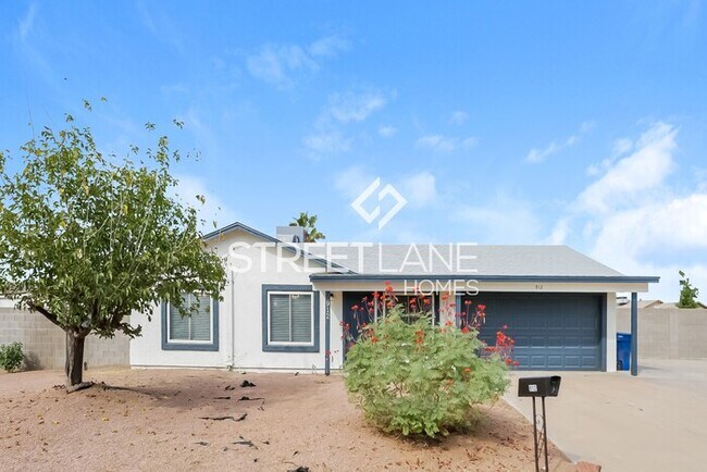 Building Photo - REDUCED!