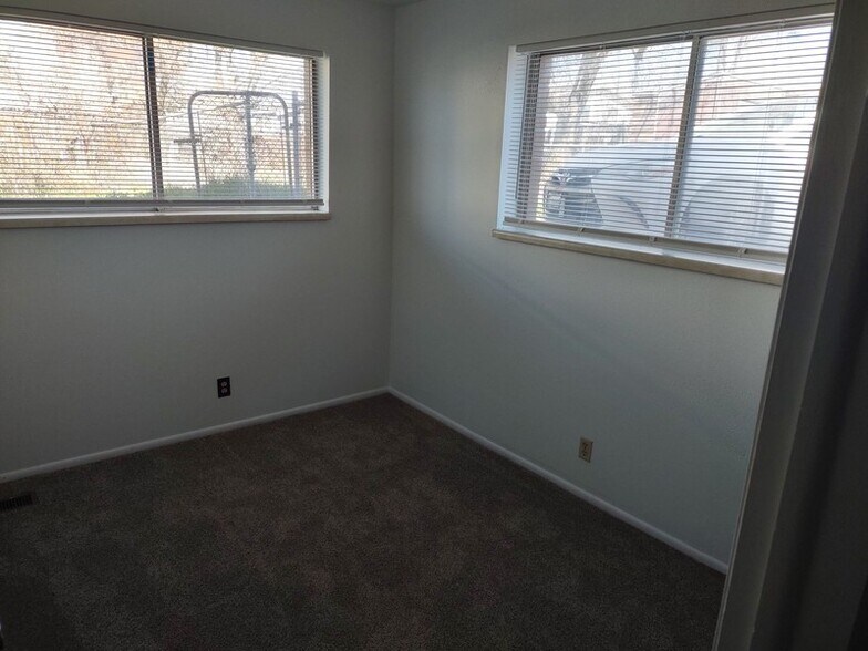 Building Photo - 3251 S 4180 W