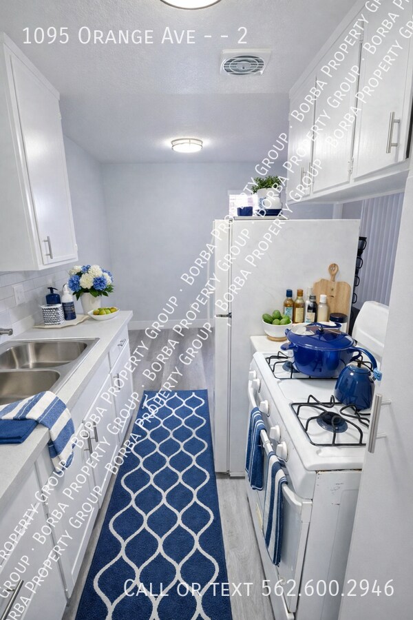 Building Photo - 1095 Orange Ave