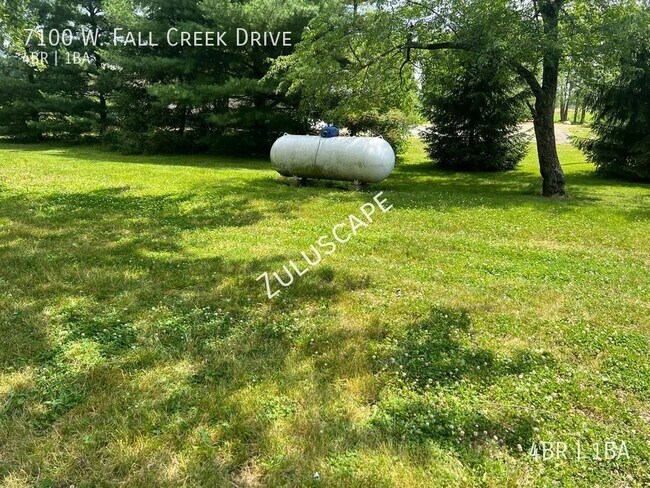 Building Photo - 7100 W Fall Creek Dr