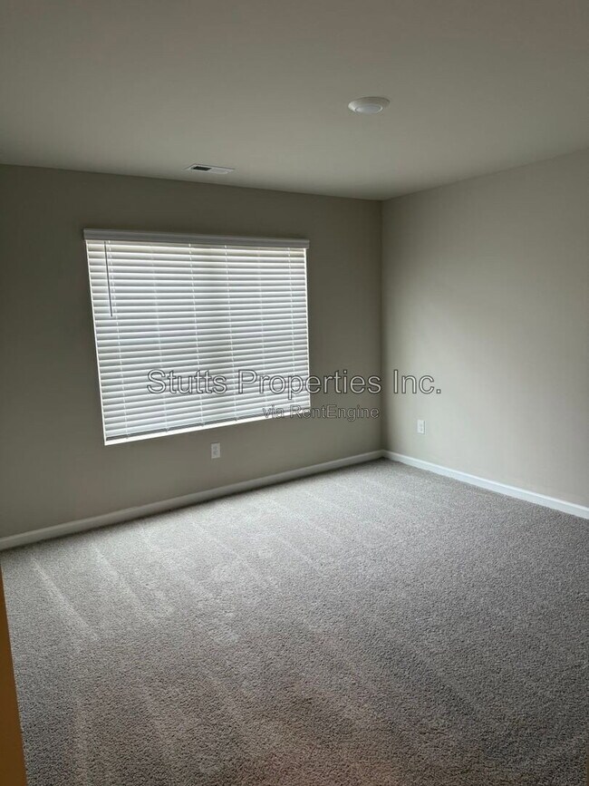 Building Photo - 4137 Hudson Ct SW