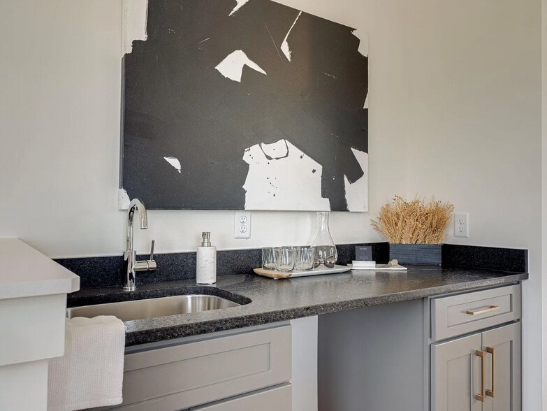 3rd Floor Mini Kitchen - 613 Southgate Ave